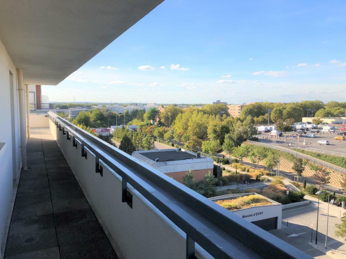Bel Appartement De 2 Chambres A 40 Min De Paris Courcouronnes 외부 사진