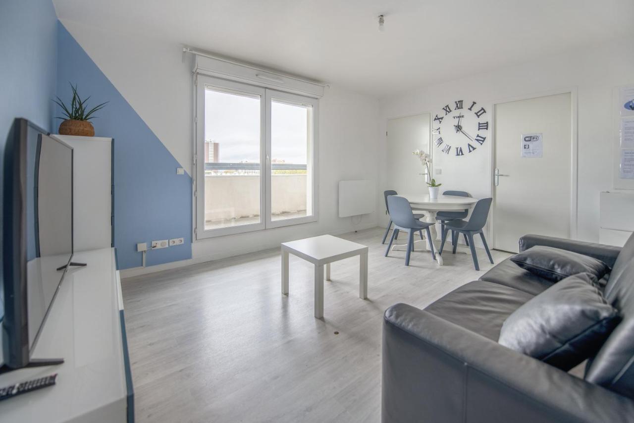 Bel Appartement De 2 Chambres A 40 Min De Paris Courcouronnes 외부 사진